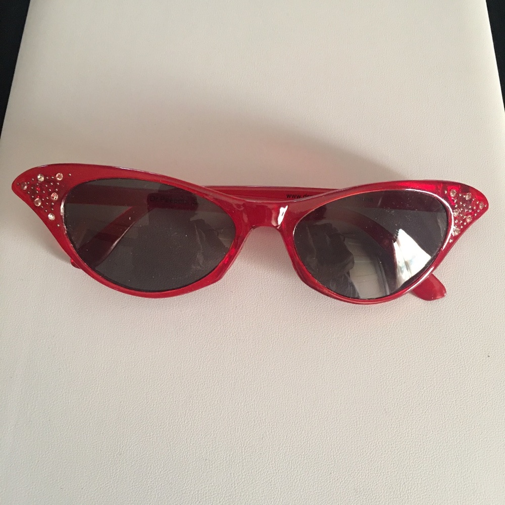 Host Pick: Dr. Peepers Cats Eye Sunglasses